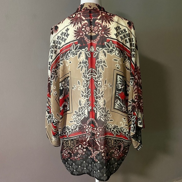 BEBE Kimono ♥️🖤 - Picture 2 of 6